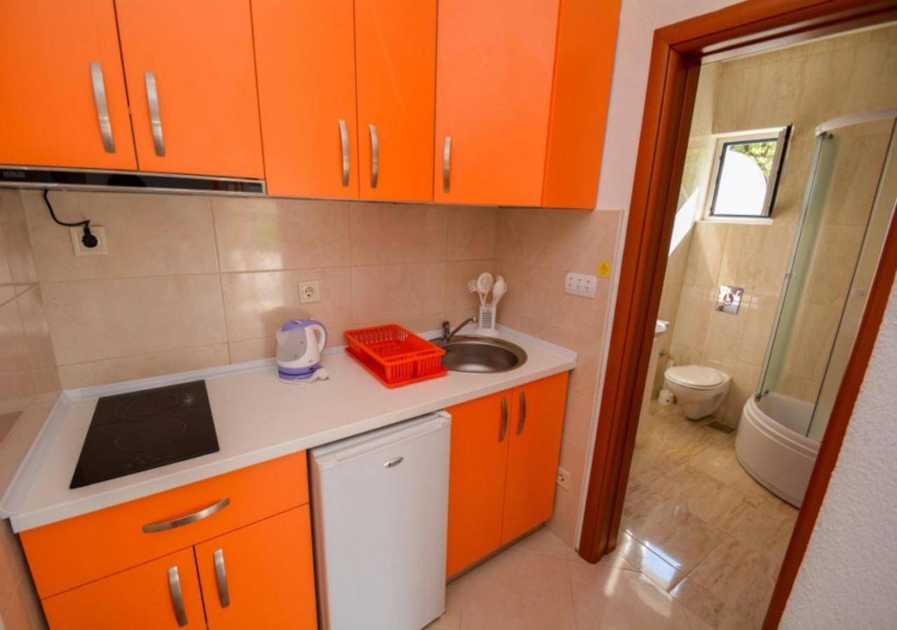 Seaside Apartments And Rooms Kotor Ngoại thất bức ảnh