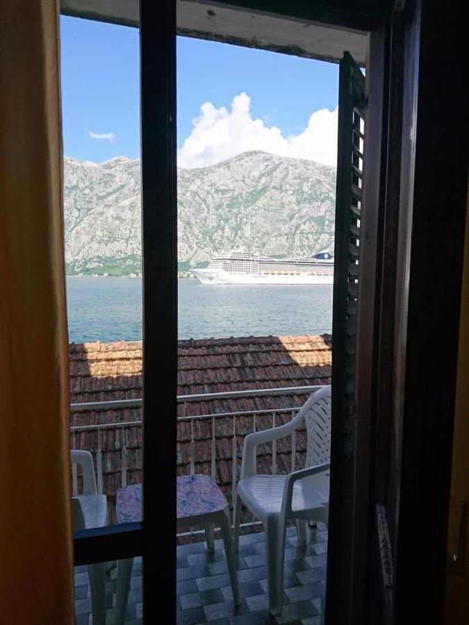 Seaside Apartments And Rooms Kotor Ngoại thất bức ảnh