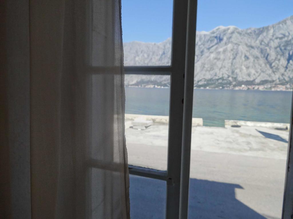 Seaside Apartments And Rooms Kotor Ngoại thất bức ảnh