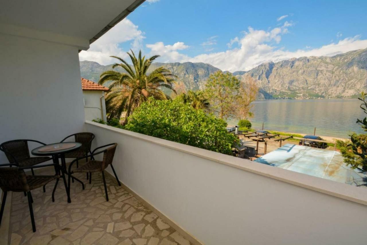 Seaside Apartments And Rooms Kotor Ngoại thất bức ảnh